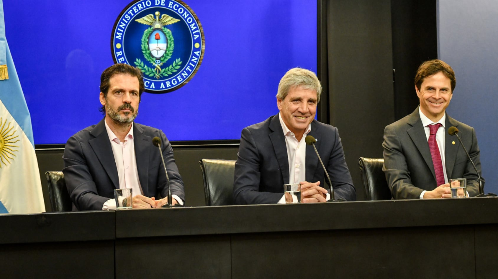 Micele, Caputo y Romero Krause en el anuncio de licitaciones del FGS para créditos hipotecarios