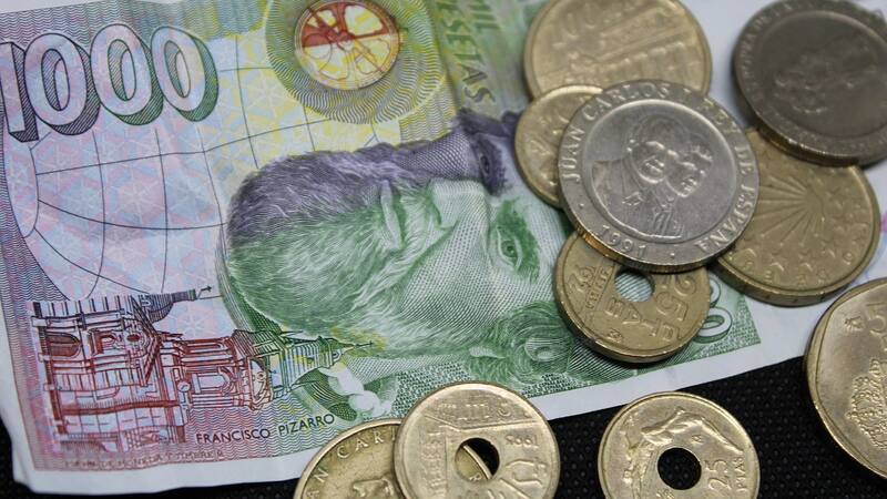 Si tienes algunos de estos billetes en casa, puedes ganar hasta 30.000 euros.