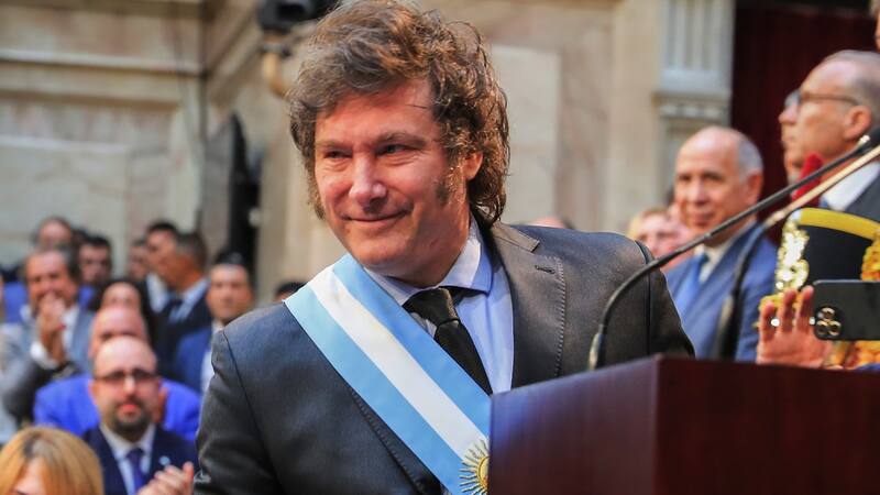 El presidente Javier Milei podría recibir facultades para modificar las escalas del Impuesto a las Ganancias.