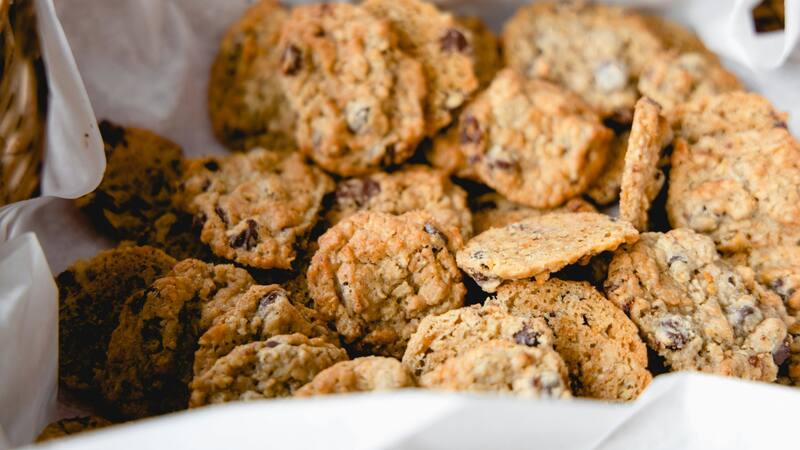 Las galletitas de avena caseras son una opción saludable y deliciosa para la merienda.
