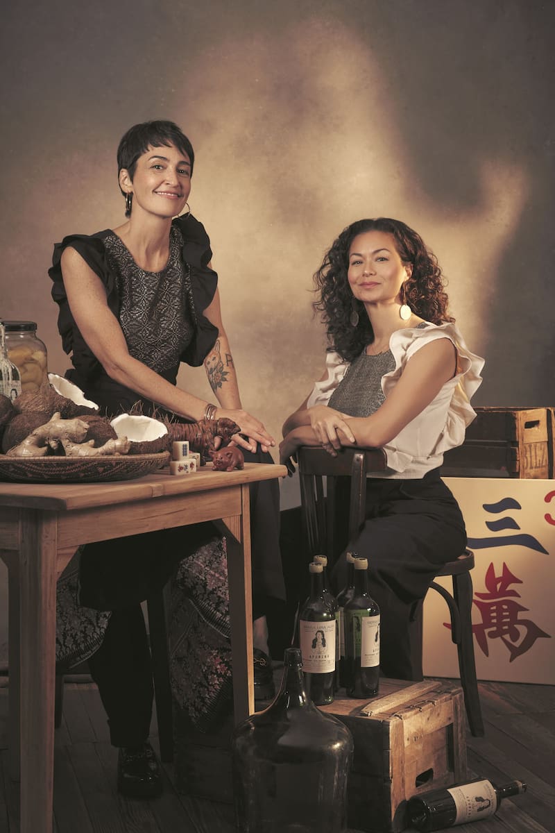 Christine Sunae y Flor Ravioli de Apu Nena