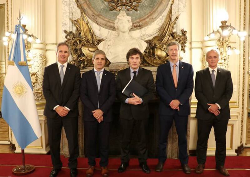 Quirno, Caputo, Milei, Bausili y Werning se juegan el rumbo económico con la Ley Bases