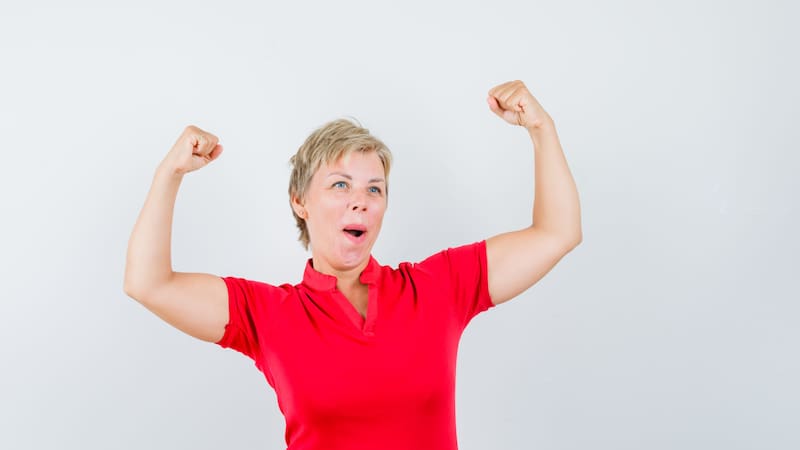 El ejercicio de fuerza actúa como una reserva de masa muscular y ósea.