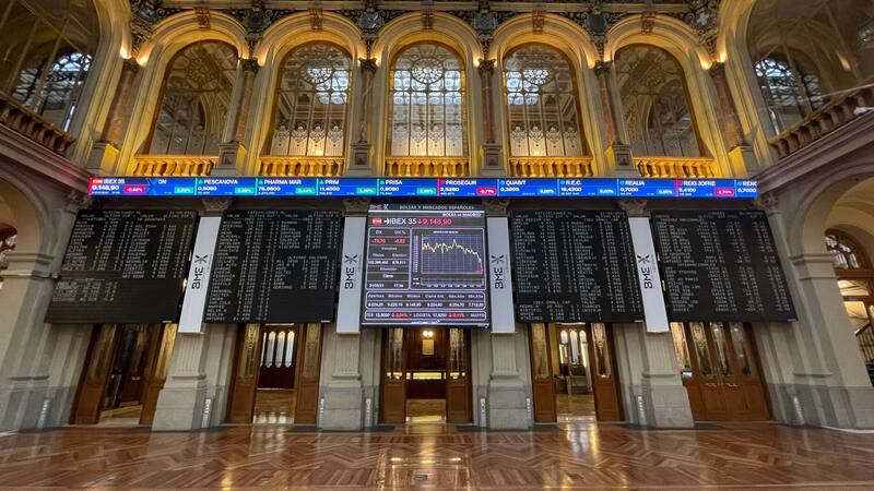 El cierre de jornada de la bolsa española de este viernes.