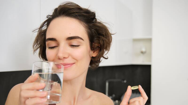 El colágeno es un suplemento alimenticio que ayuda a mejorar la salud de la piel y las articulaciones.