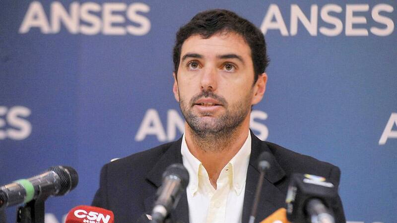 El titular de la ANSeS, Emilio Basavilbaso