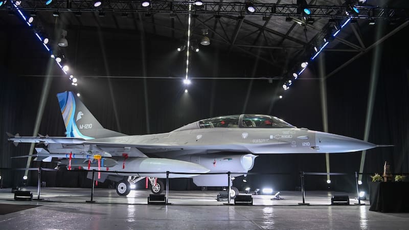 Un cazas F-16A MLU de los que Argentina compró a Dinamarca.