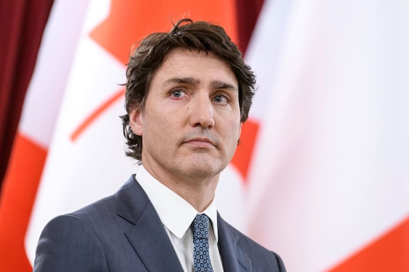 El primer ministro de Canadá, Justin Trudeau, anunció aranceles del 25% sobre bienes estadounidenses.(Fuente: Shutterstock)