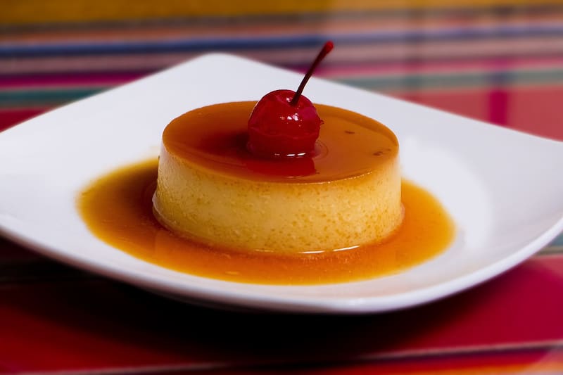 Este flan se hace con tan solo 3 ingredientes y lo podés hacer en el microondas. (Foto: Pixabay)