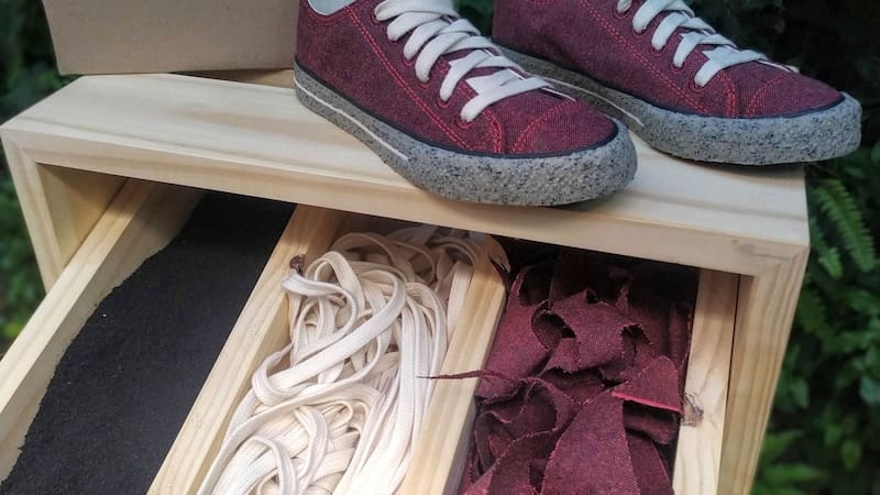 John Foos lanzó la primera línea de productos de su proyecto JNFS.DOTS