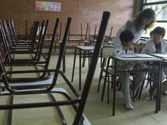 Docentes porteños pararán 24 horas esta semana contra "el techo salarial"