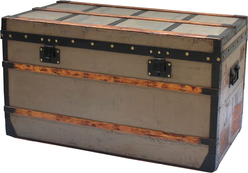 El primer éxito de Louis Vuitton Malletier fue su baúl pensado para viajes en barco.