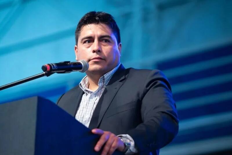 Claudio Vidal, el gobernador de Santa Cruz, es uno de los mandatarios que están en duda.