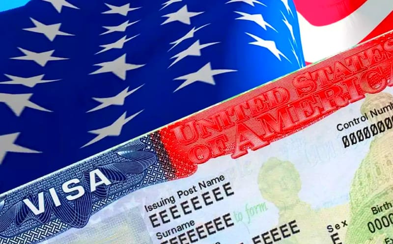 La nueva tarifa de 250 dólares en las visas de no inmigrante aplicará a todos los países, salvo a los que forman parte del Programa de Exención de Visas (VWP). Fuente: Archivo.