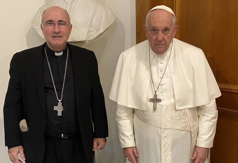 Strula, junto a Francisco, quien lo nombró arzobispo de Montevideo en 2014