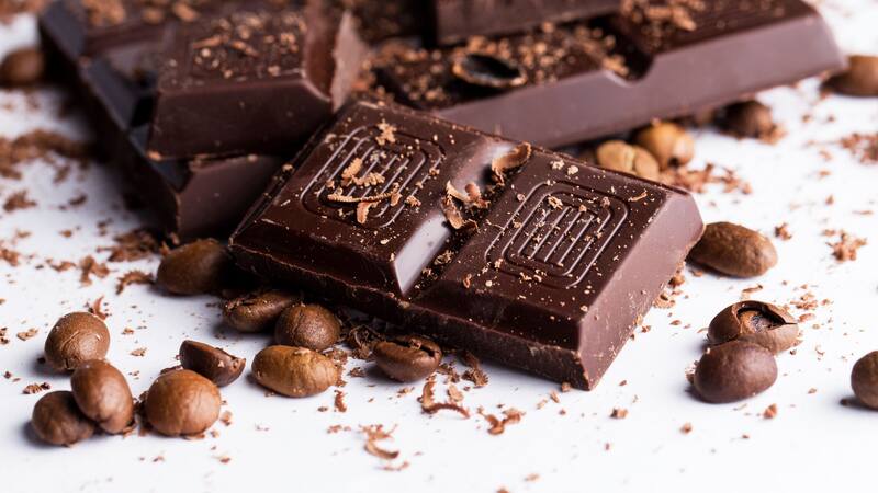 Estos hallazgos subrayan la importancia de considerar el momento del día en que se consume chocolate para optimizar sus efectos positivos.