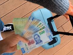 Atención viajeros | La Aduana podrá detener a los ciudadanos que intenten salir del país con esta cantidad de dinero en efectivo