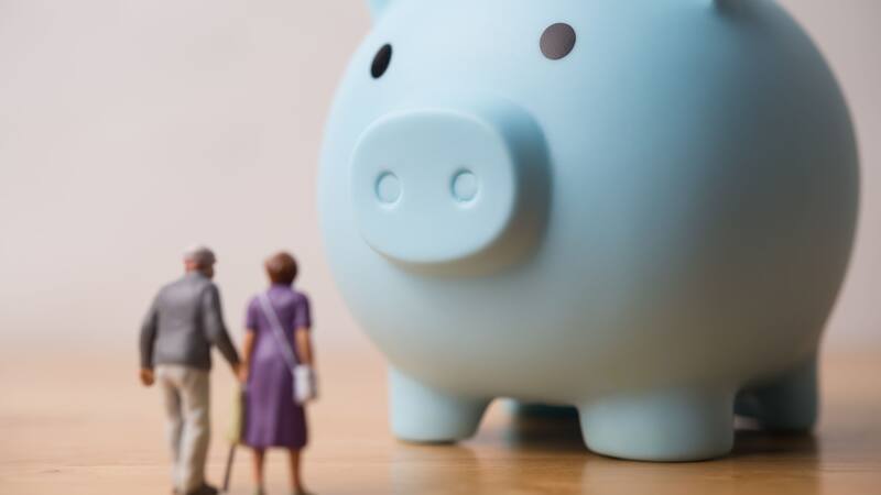 La edad de jubilación cambia para siempre y el sueño de la pensión se aleja: ¿cuántos años deberás cotizar desde 2026?