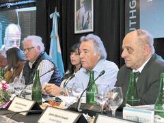 Por síndrome Duhalde, las figuras opositoras se llaman a silencio