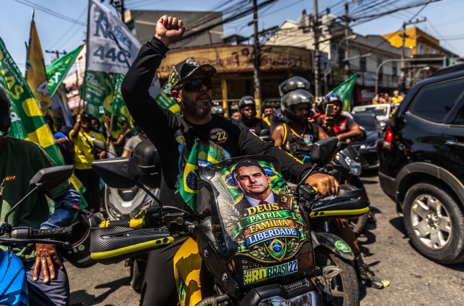 Campaña del miedo y guerra “sucia” con los algoritmos: la Justicia presiona a X y Meta a 48 horas del balotaje Campaña del miedo y guerra “sucia” con los algoritmos: la Justicia presiona a X y Meta a 48 horas del balotaje