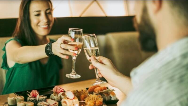 En qué horario hay que cenar para evitar problemas de salud, según Harvard (foto: archivo).