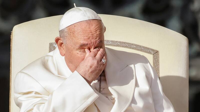 Continúa la internación del Papa Francisco.