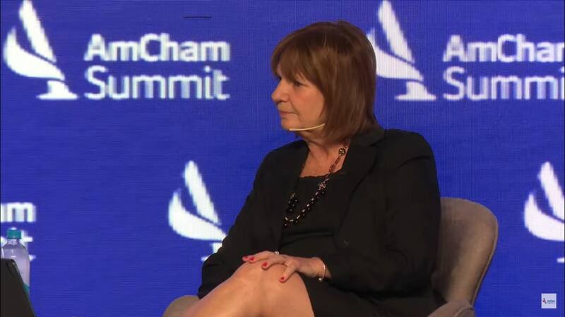 Bullrich dijo que impulsaría un plan bimonetario.