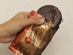 El mítico alfajor Jorgito: por qué se llama así, su vínculo con el fútbol y cómo explota la nostalgia