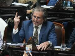 Benegas Lynch pidió cortar fondos a la Iglesia Católica