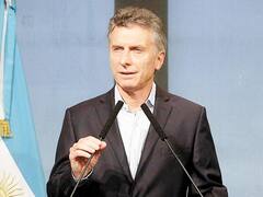 En medio de las críticas por los despidos, Macri lanzó un plan para crear 300 mil puestos de trabajo