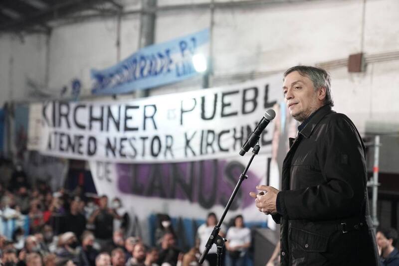 Máximo Kirchner en un acto con militantes en Lanús Oeste