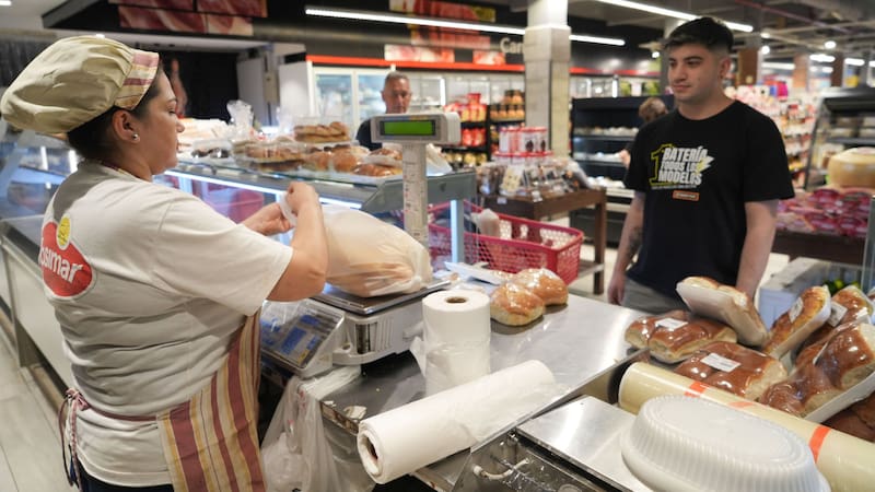 La inflación en diciembre fue del 25,5% y durante todo 2023 alcanzó el 211,4%