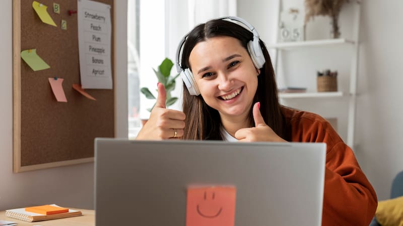 De forma gratuita y completamente online, los cursos de la UNAM te permiten acreditar tu conocimiento en el idioma.