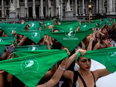 Crece la idea de dar asueto a empleadas el 8 de marzo: intendentes pican en punta