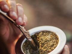 Cambia el mate: el revolucionario invento que celebramos todos los argentinos y nos facilita la vida