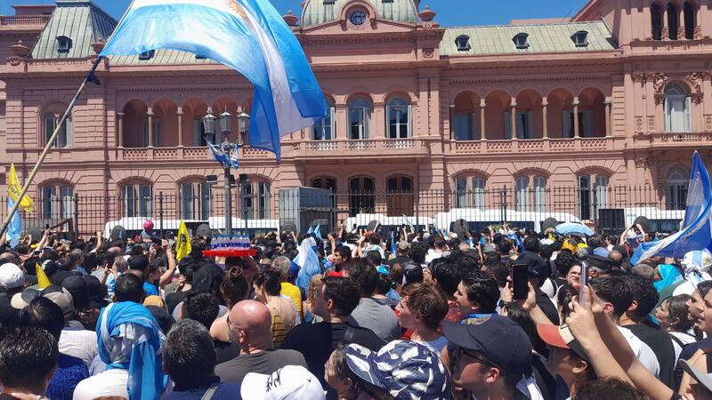 <div class="migrated-promo-image__description"><div class="migrated-promo-image__author">Telam</div></div>