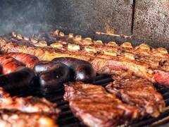 El tour del asado: extravagantes y clásicas, estas son las parrillas más caras y las más baratas para comer en Buenos Aires
