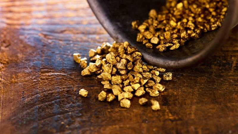 Hallazgo del siglo | Desentierran lingotes de oro a más de mil metros bajo tierra y pertenece a un solo país.