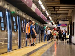 La línea D de subte ya funciona pero no para en una de sus estaciones