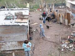 Argentina cerró el año de la pandemia con una de las tasas de pobreza más altas de la región