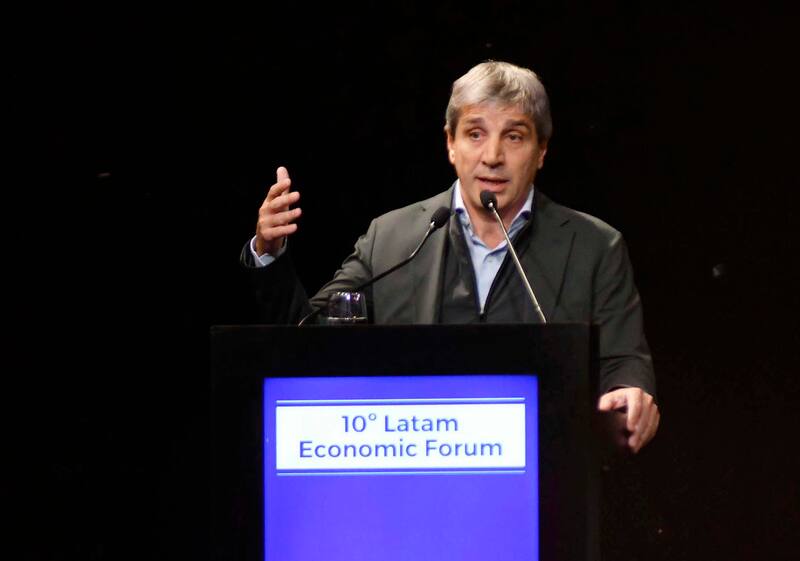 El ministro de Economía, Luis Caputo durante el 10° Latam Economic Forum.