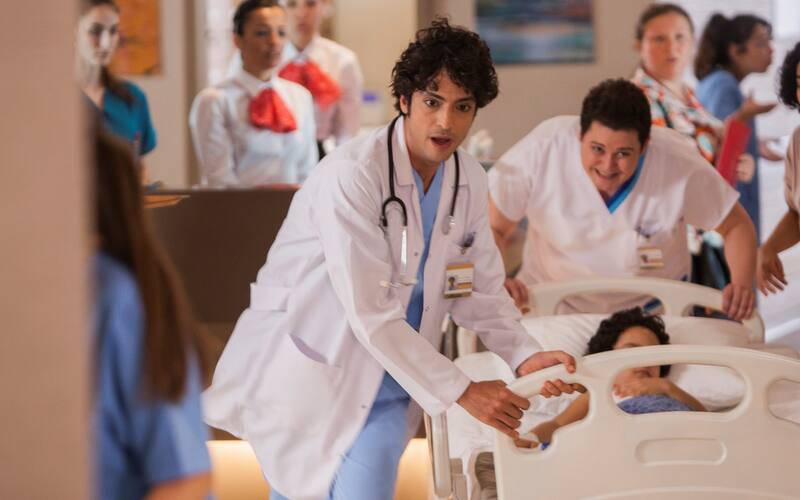 Telefé, la señal por la que se emite la novela turca, decidió dividir el último capítulo en dos días, por lo tanto el gran final será este martes por la noche.