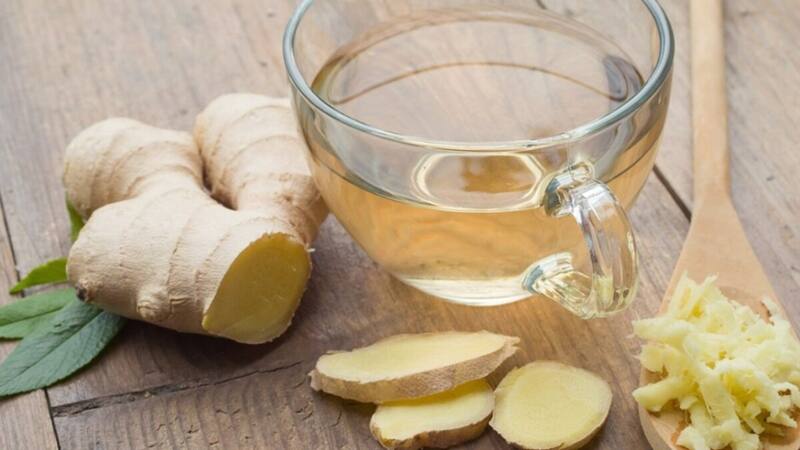 El té de jengibre además de tener un sabor delicioso combate las náuseas y mareos.