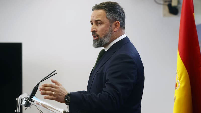 El presidente de Vox, Santiago Abascal, después de formalizar en el Registro del Congreso de los Diputados en Madrid una moción de censura contra Pedro Sánchez. EFE