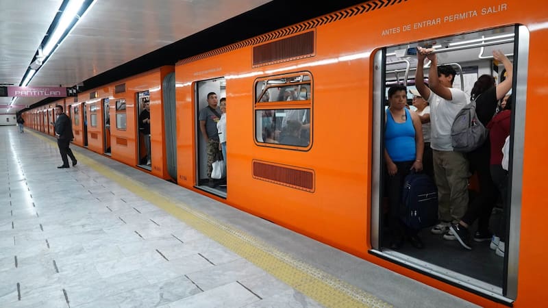 Metro de la Ciudad de México. Fuente: Suhtterstock