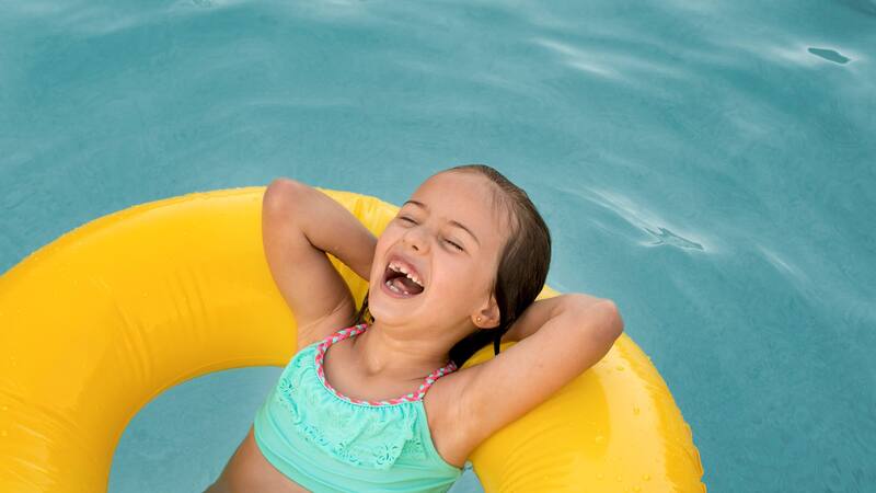 Con un entorno natural plácido y bello a la vez, este paraíso de aguas termales de manantial es ideal para disfrutar en familia.