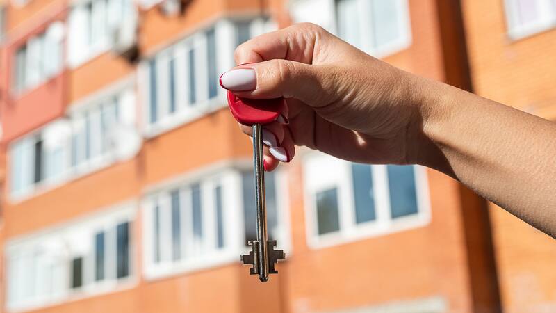 Uno de los temas más comentados es cómo el aumento del salario mínimo afectará el precio del arriendo de vivienda en Colombia.