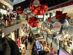 Ventas: en noviembre se prolongó la caída en supermercados y shoppings, pero a una tasa menor