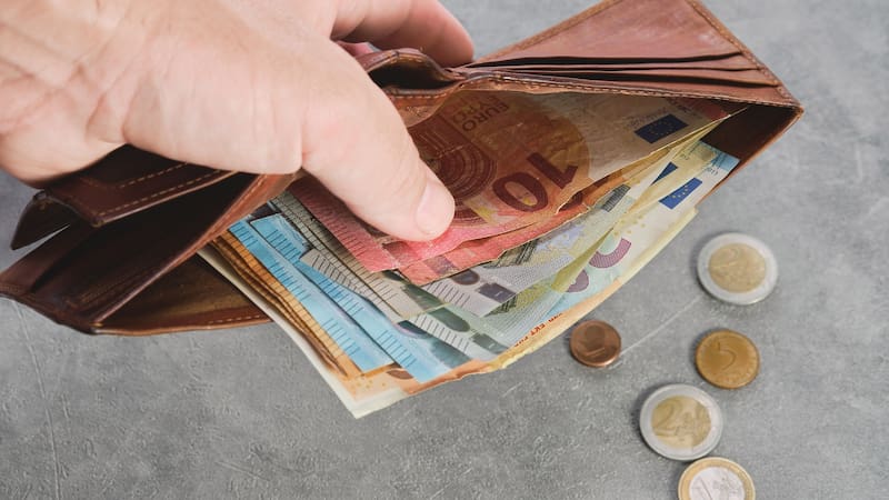 Algunas personas pueden acceder a otras ayudas económicas, según lo establecido por la Seguridad Social.