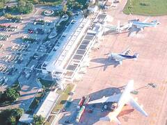 Quitan piso a tarifas aéreas de cabotaje y prevén mejoras en precios de pasajes